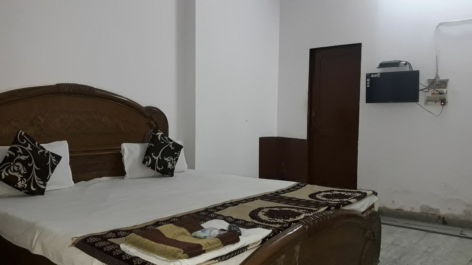 Oyo Rajdhani Guest House Faridabad Zewnętrze zdjęcie